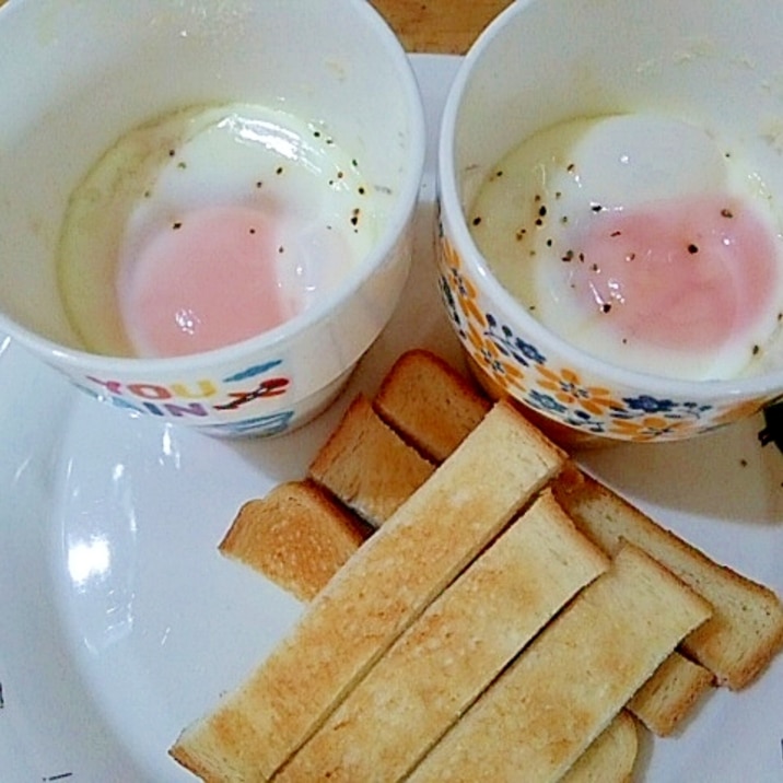 マグカップで簡単エッグスラットの朝ごはんプレート